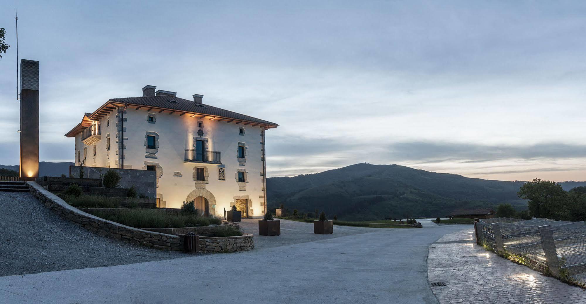 Palacio De Yrisarri By Irrisarri Land Igantzi Exterior foto